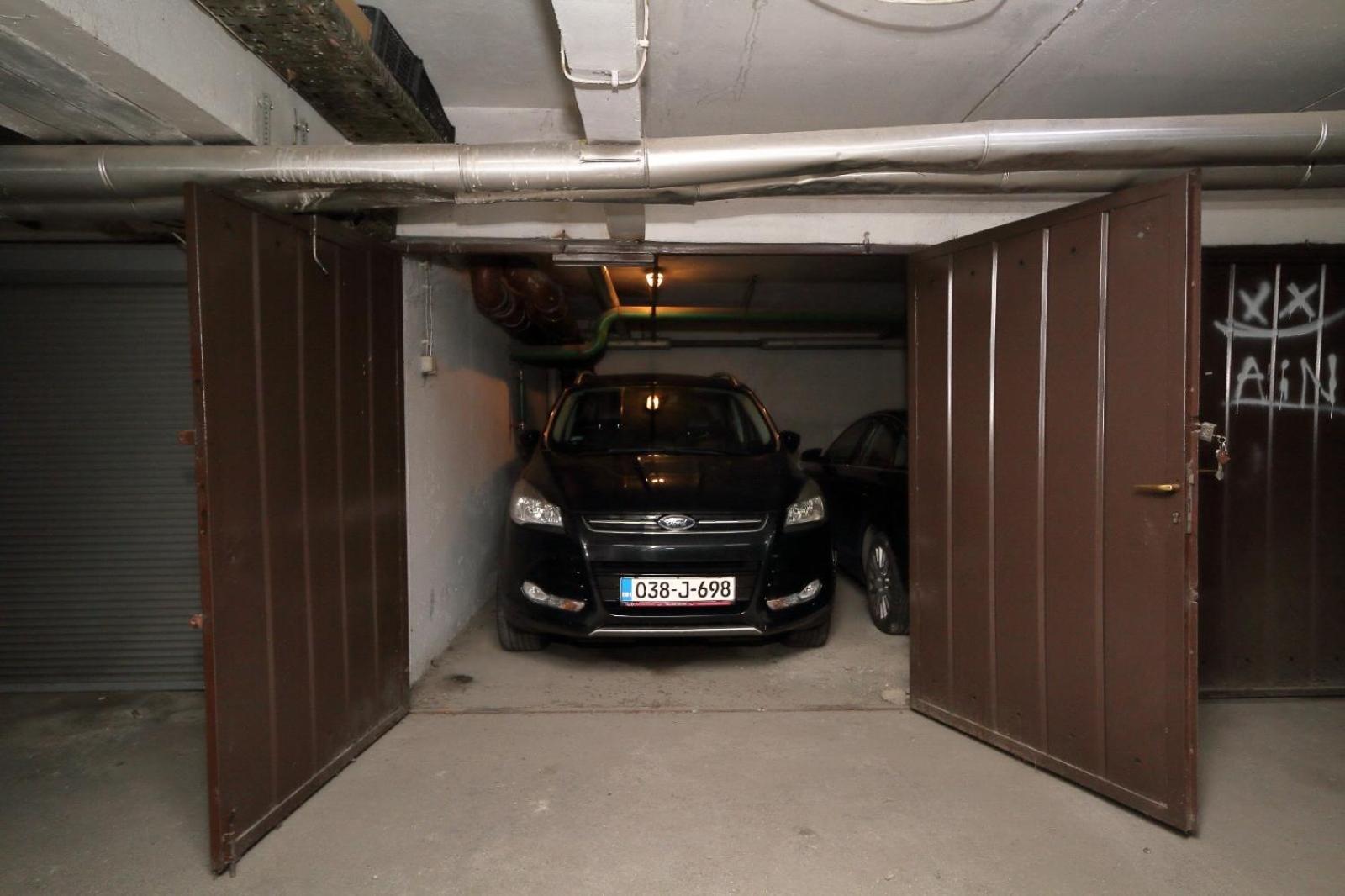 Franca A2-Parking Garage Apartment SJJ Exterior photo